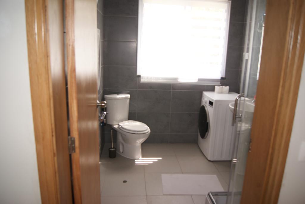 Apartamentos Praia Do Almoxarife Horta  Extérieur photo