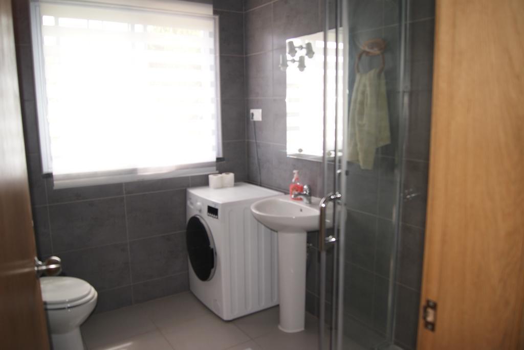 Apartamentos Praia Do Almoxarife Horta  Extérieur photo